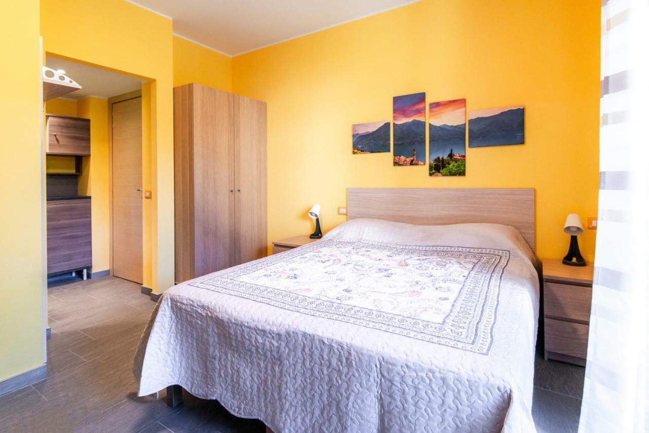 Casa Livio - Rooms And Studios Комо Екстериор снимка