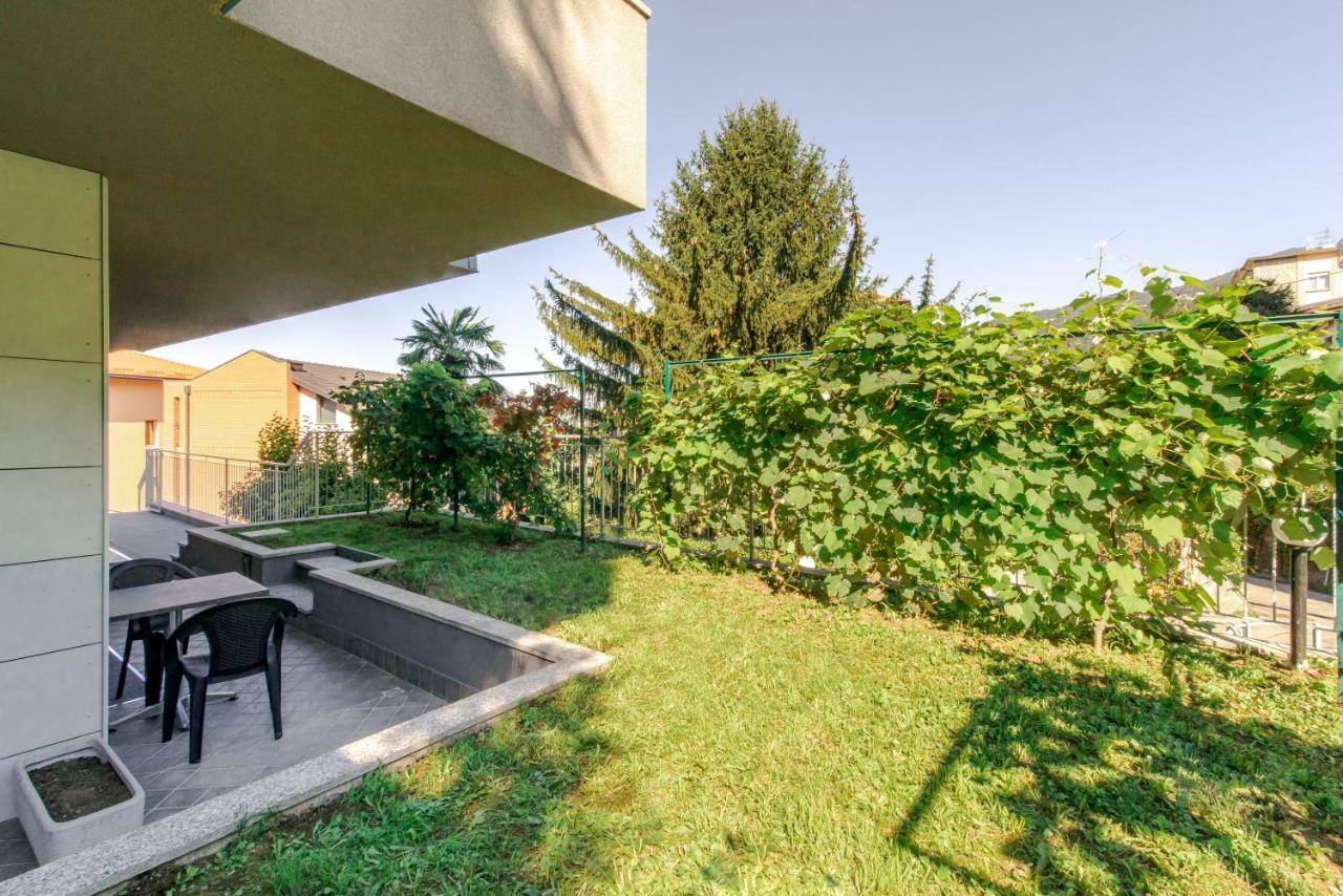 Casa Livio - Rooms And Studios Комо Екстериор снимка